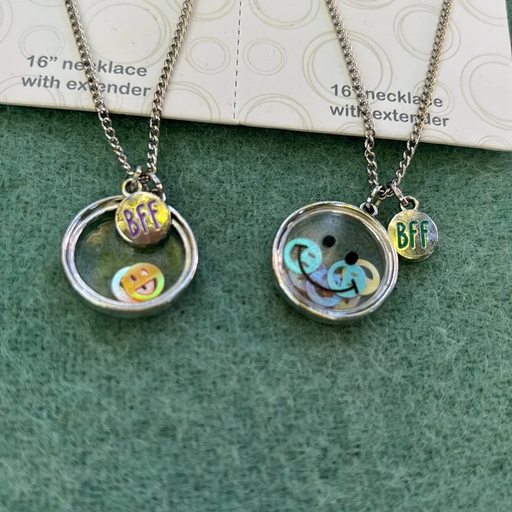 NWT Wonder Nation Silver Emoji BFF 16” Necklace + Extender Set Smiley Faces